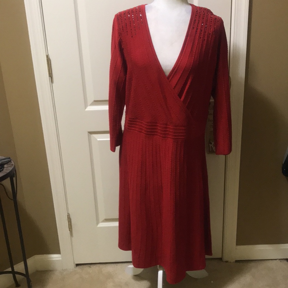 NWOT v neck dress
